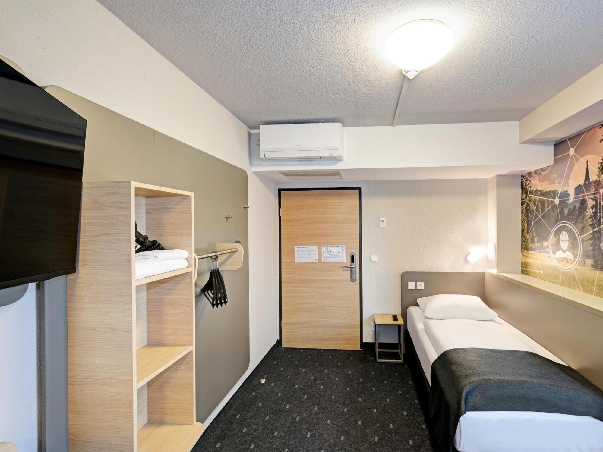 B&B Hotel Kassel-Industriepark מראה חיצוני תמונה