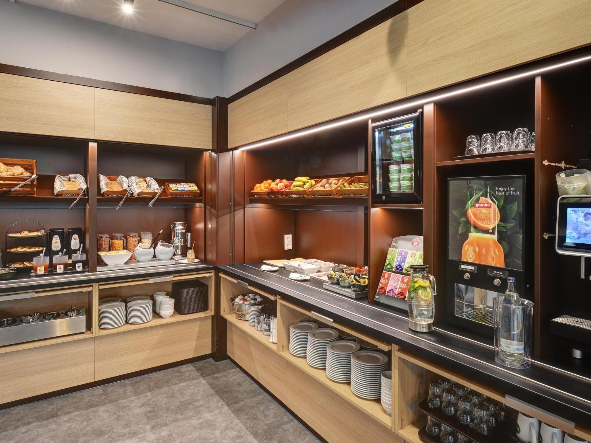 B&B Hotel Kassel-Industriepark מראה חיצוני תמונה