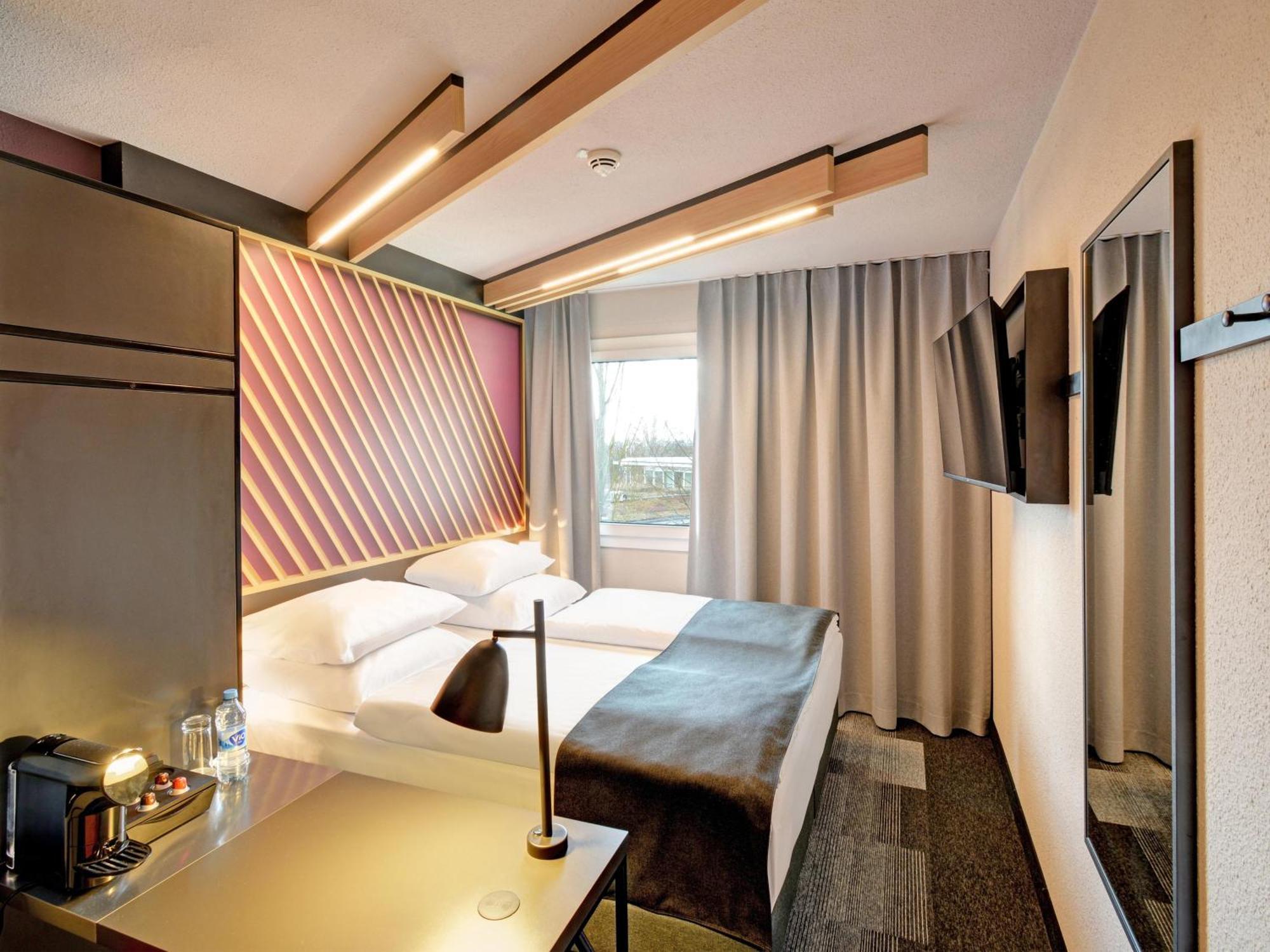 B&B Hotel Kassel-Industriepark מראה חיצוני תמונה